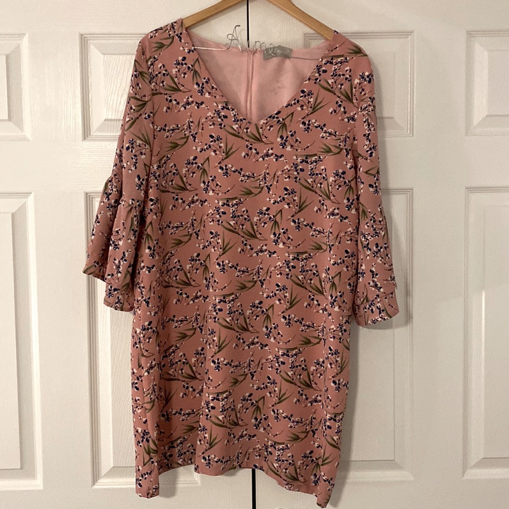 Great condition- Large Belongsci floral print dress